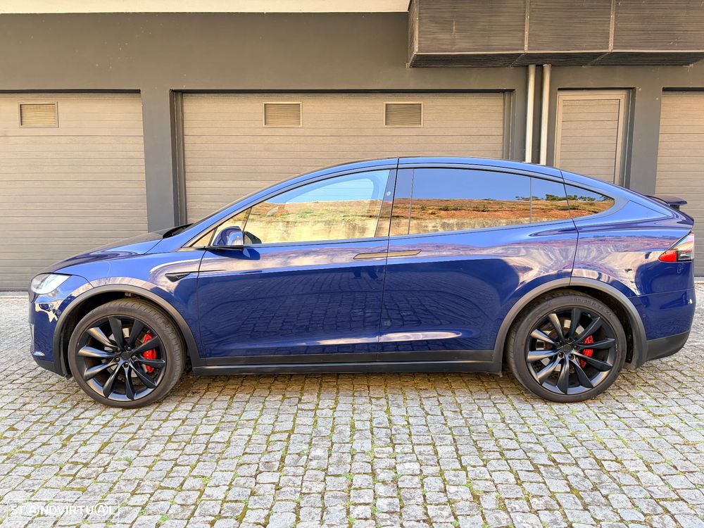 Tesla Model X P100D - 17
