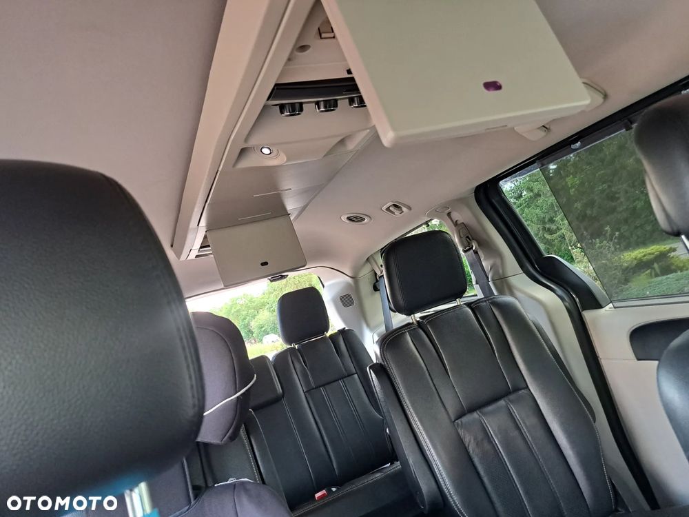 Chrysler Town & Country 3.6 Touring - 21