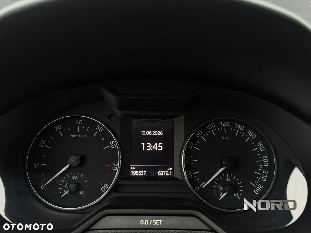 Skoda Octavia 1.8 TSI 4x4 DSG Style - 29