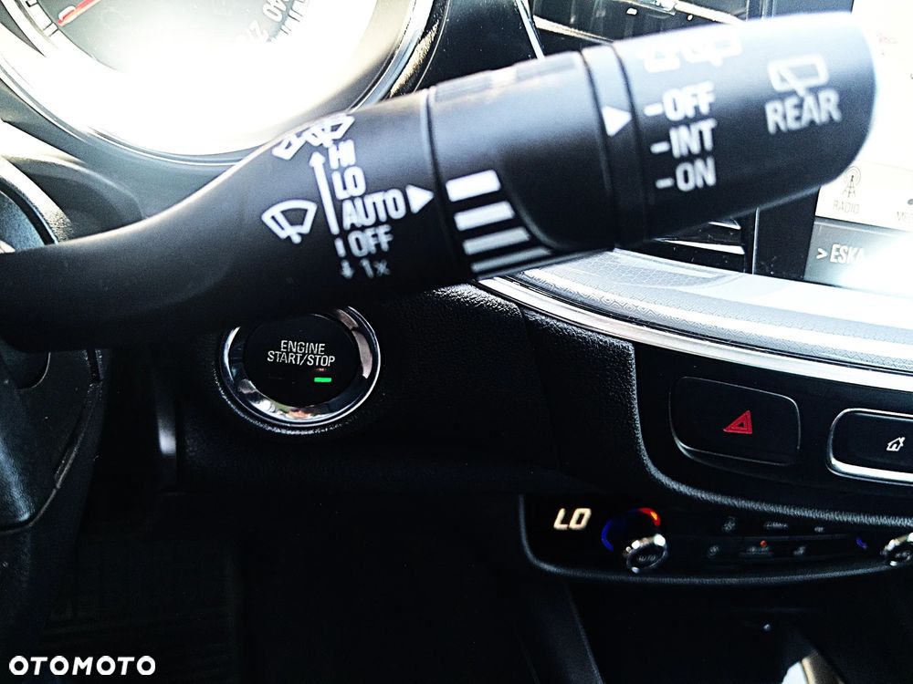 Opel Insignia 1.6 CDTI EcoFLEX S&S - 36