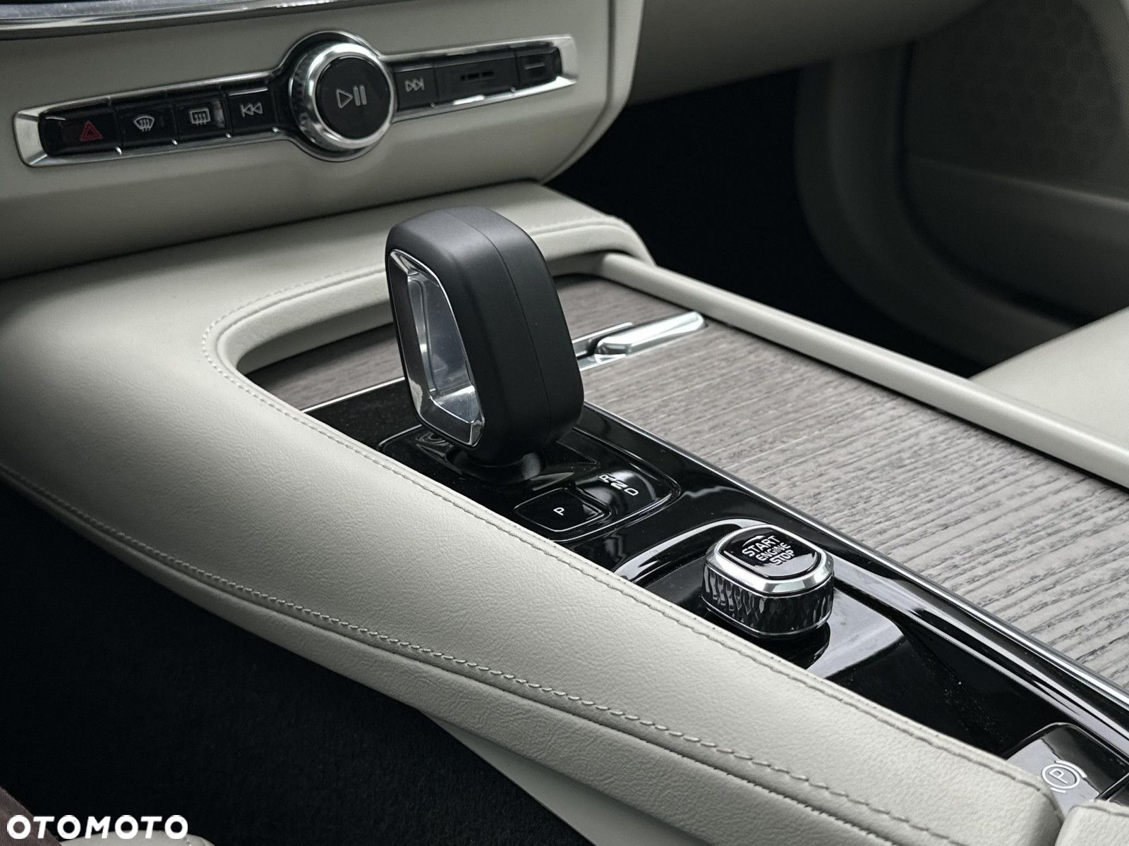 Volvo S90 - 28