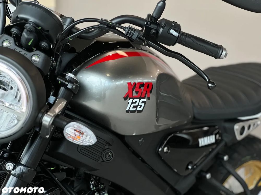 Yamaha XSR - 4