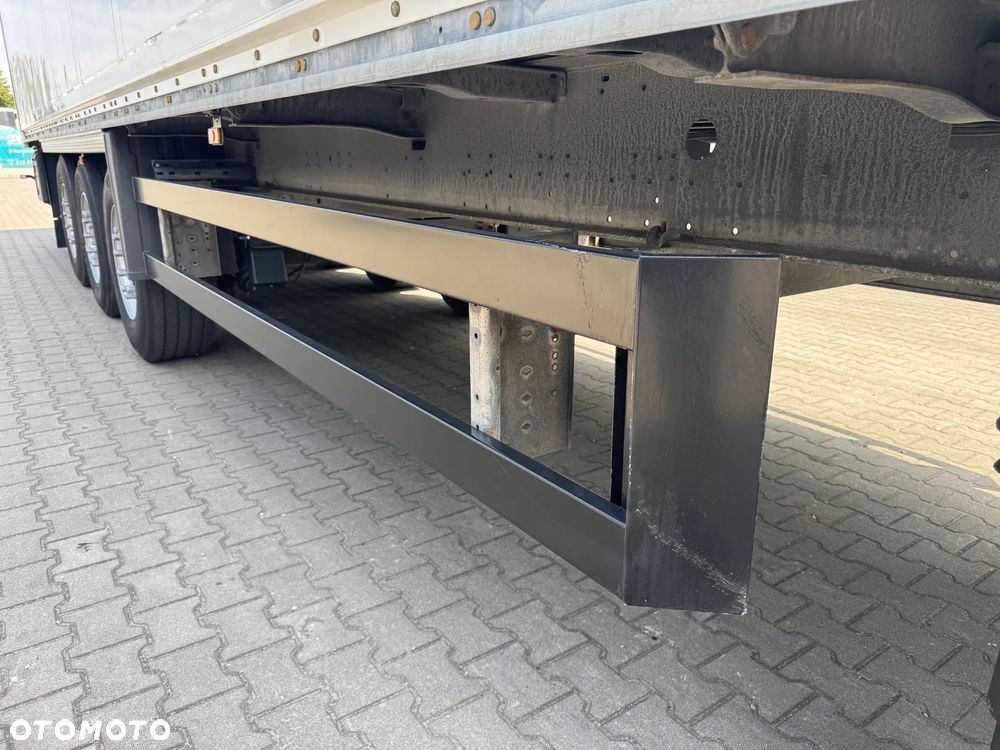 Schmitz Cargobull Izoterma , Doppelstock, oś podnoszona, 184.000 km!! - 24