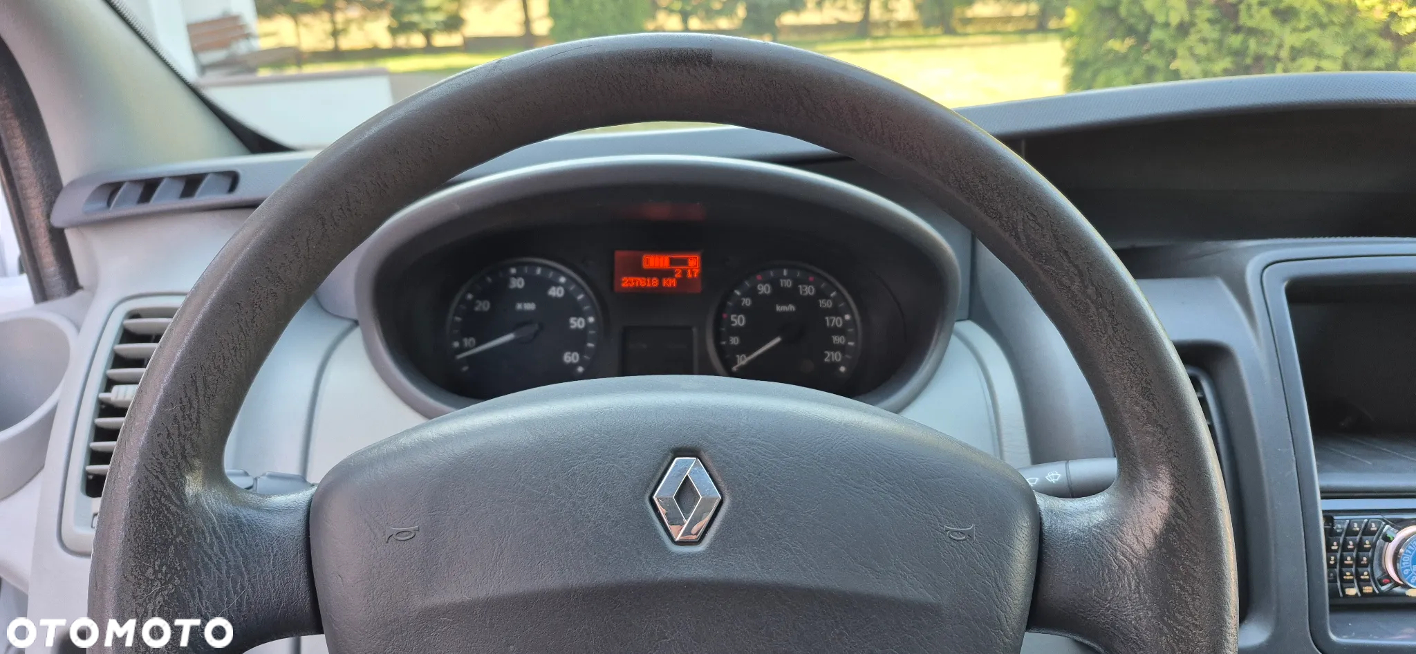 Renault Trafic - 10