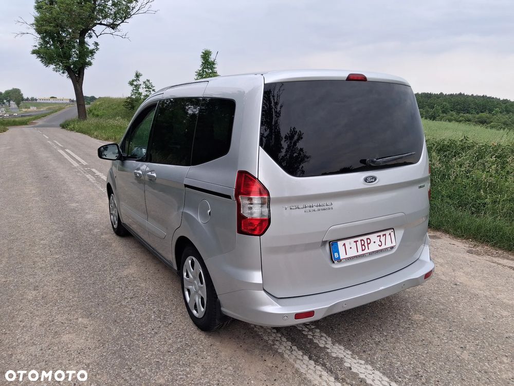 Ford Tourneo Courier 1.0 EcoBoost Ambiente - 15