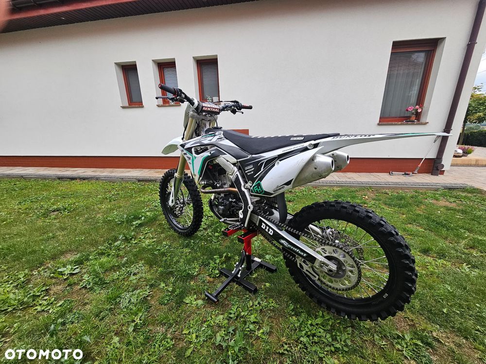 Honda CRF - 17