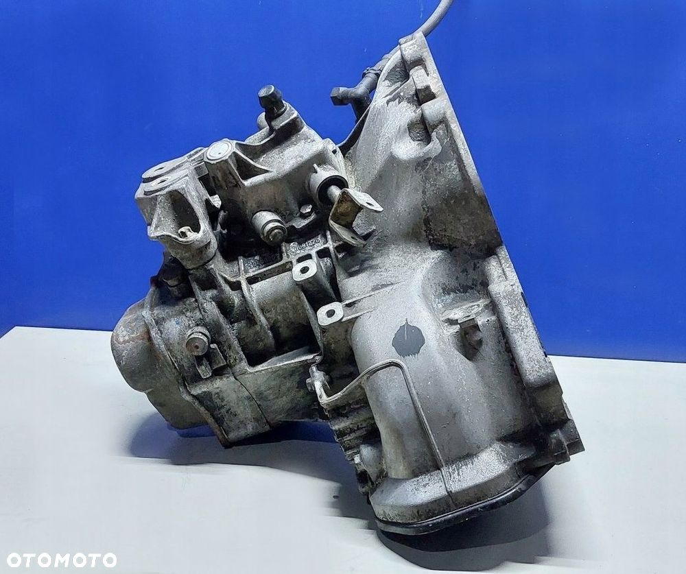 skrzynia biegów opel corsa c 1.2 03r f13 c394 - 5