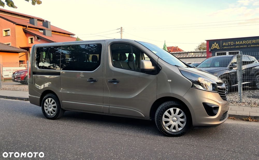 Opel Vivaro - 2