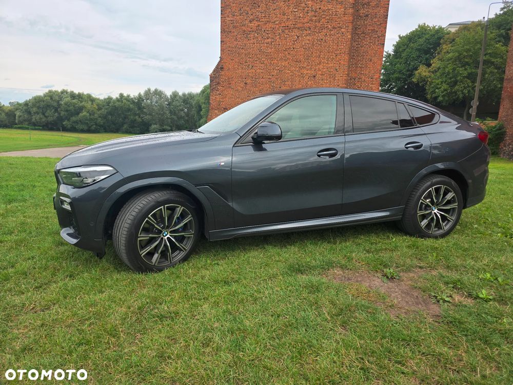 BMW X6 - 10