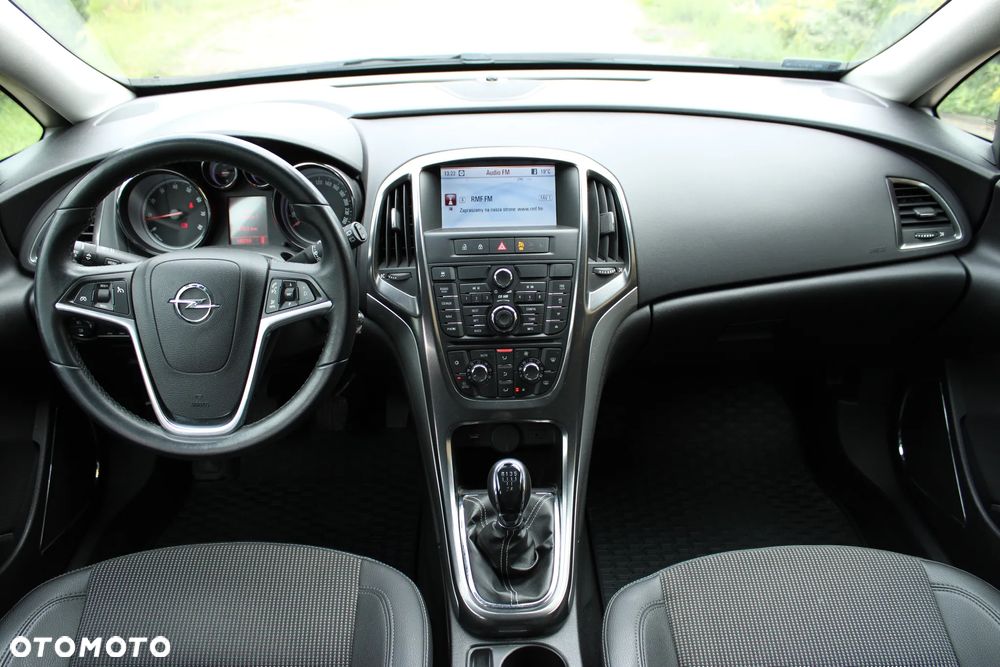 Opel Astra 1.6 Cosmo - 17