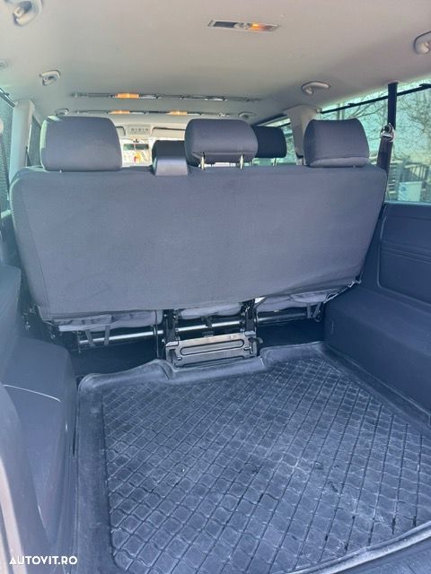 Volkswagen Caravelle - 9