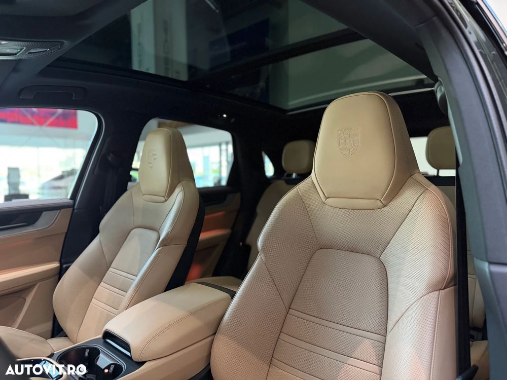 Porsche Cayenne Standard - 29