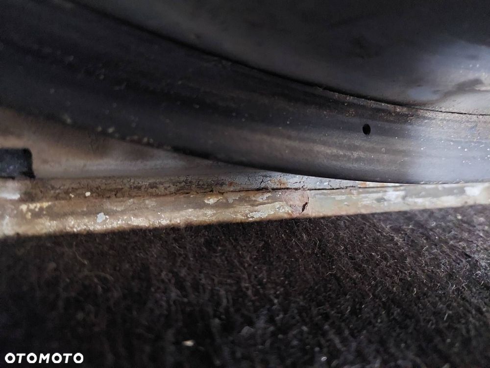 DRZWI KOMPLETNE LEWY TYŁ HYUNDAI I30 I HB 5D 2R - 12