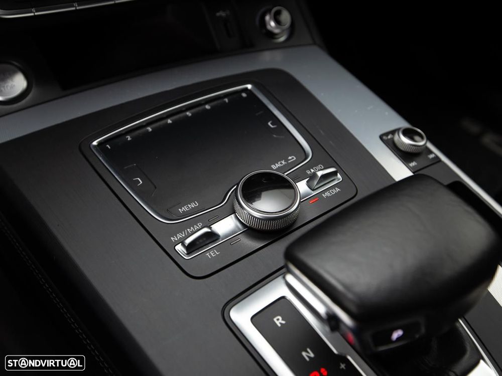 Audi Q5 2.0 TDI quattro S-line S-tronic - 23