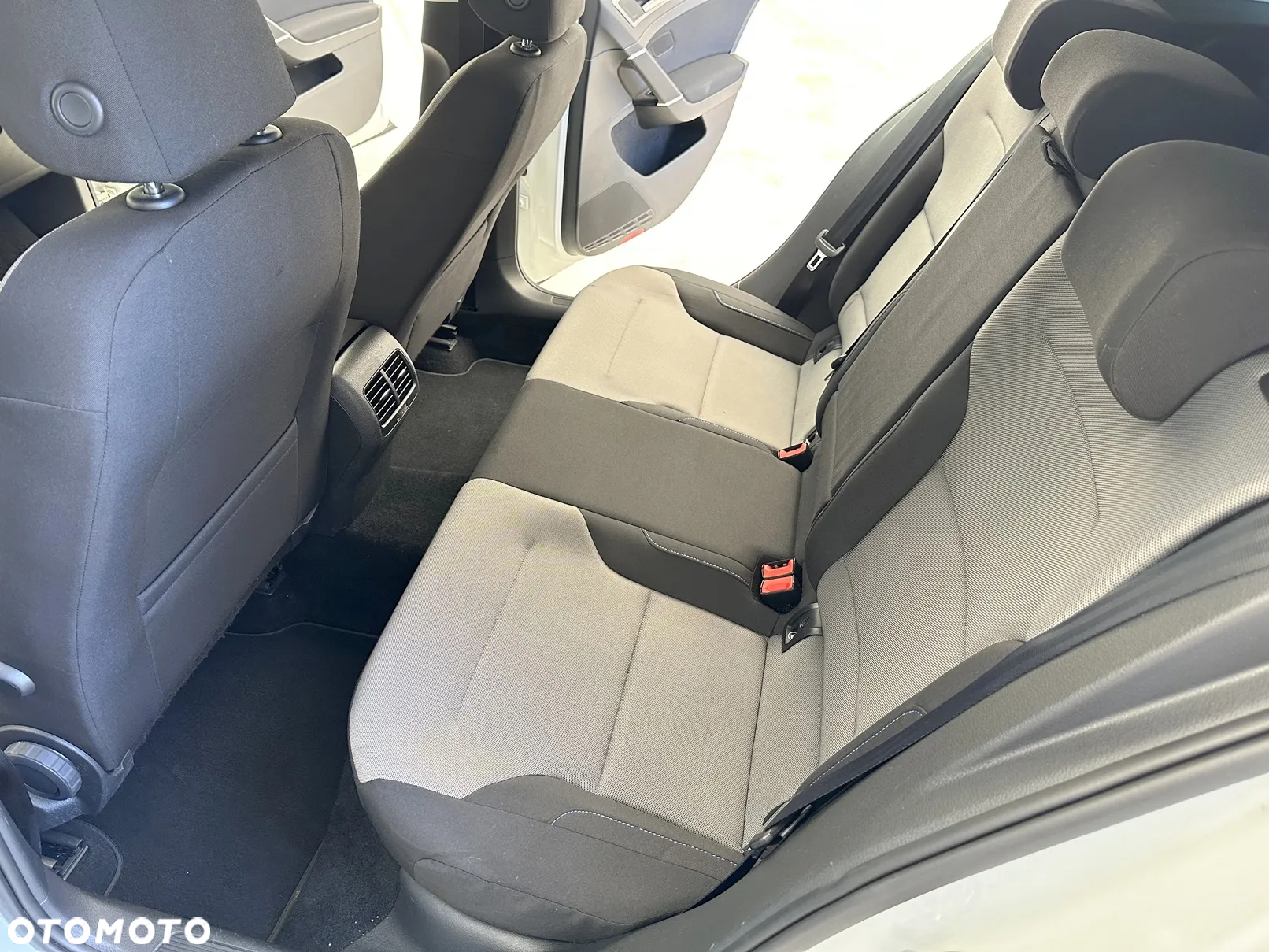 Volkswagen Golf e-Golf - 7