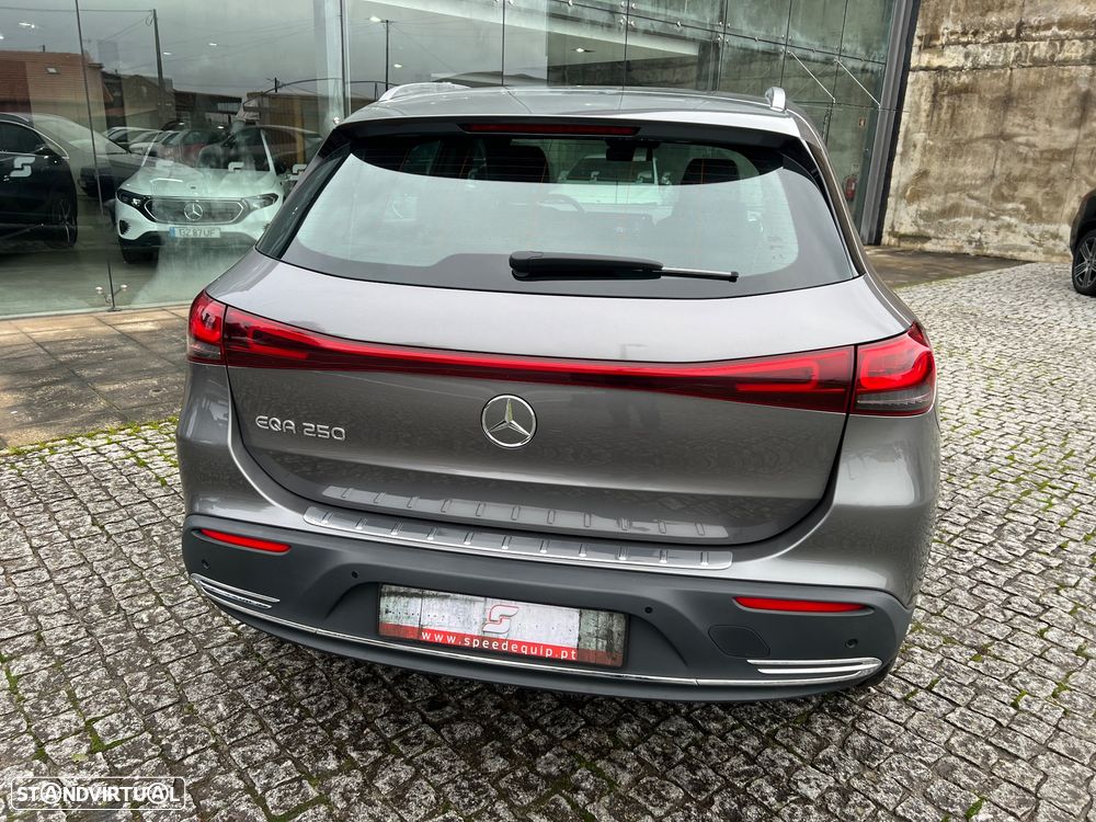 Mercedes-Benz EQA 250 Progressive - 4
