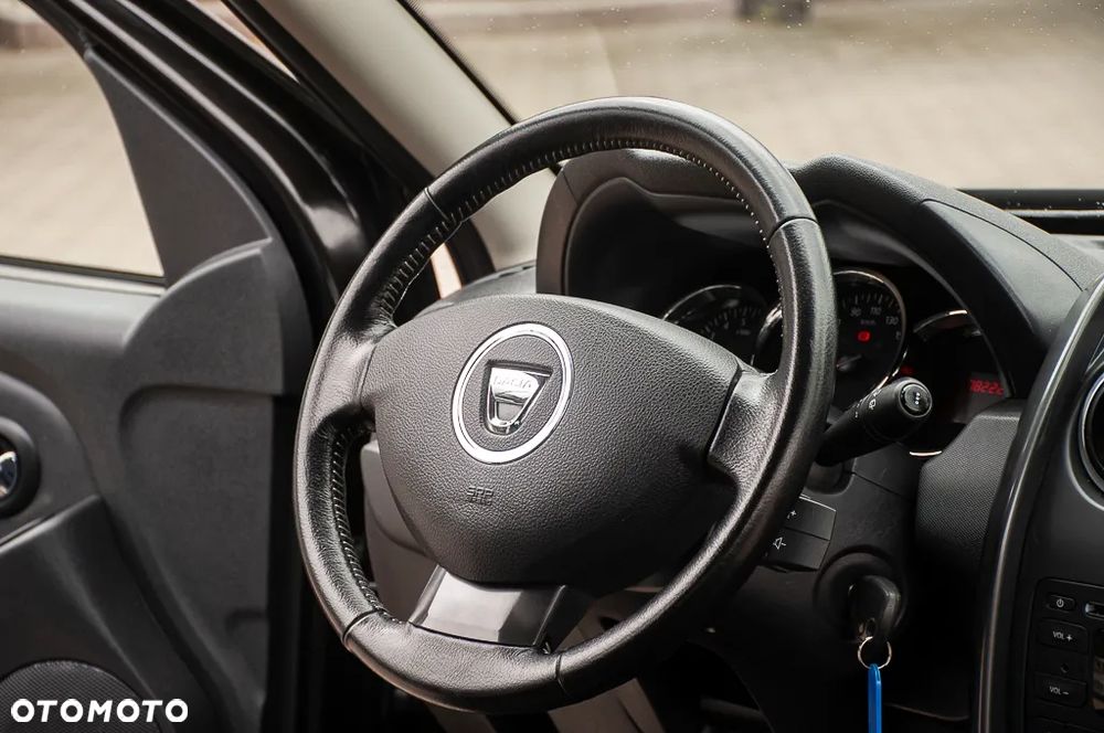 Dacia Duster 1.6 16V 105 4x2 Laureate - 28