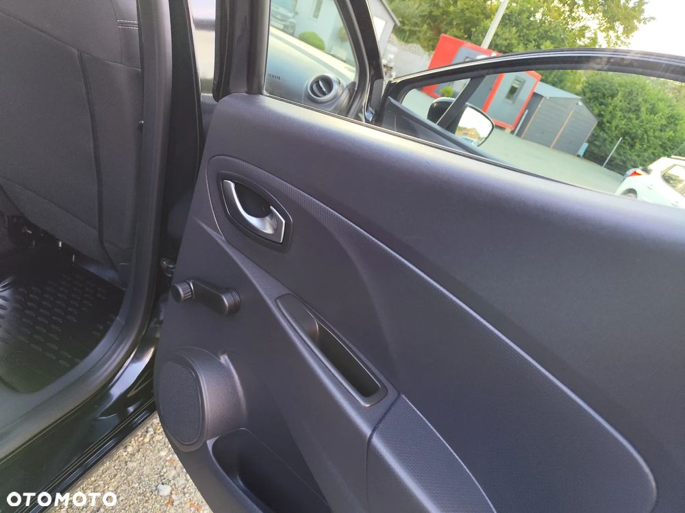 Renault Clio 1.2 16V 75 LIMITED - 33