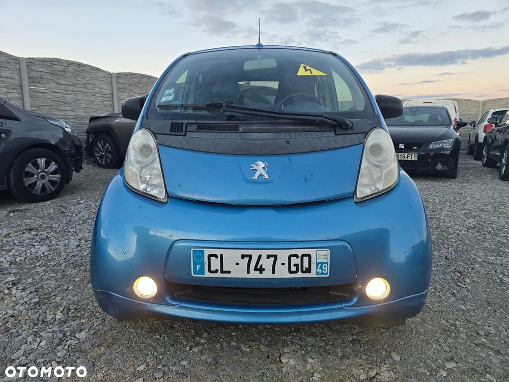 Peugeot iOn - 9