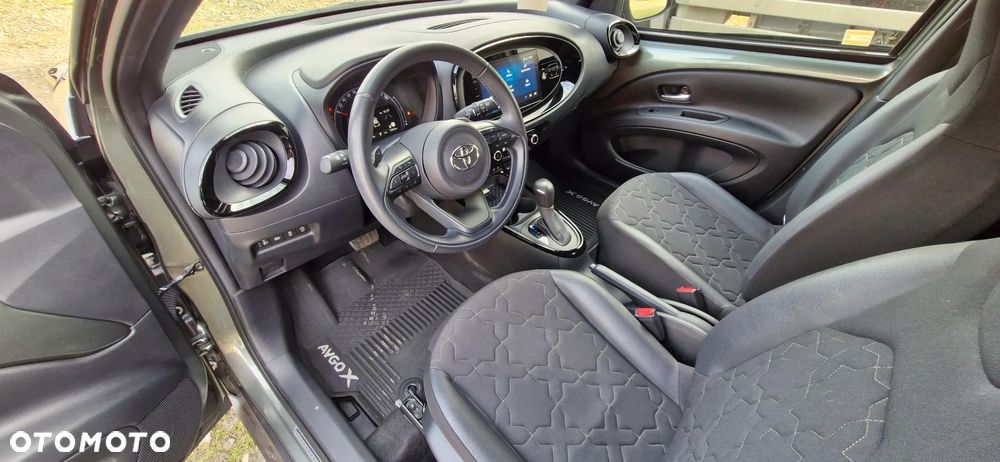 Toyota Aygo X 1.0 VVT-i Executive CVT - 21