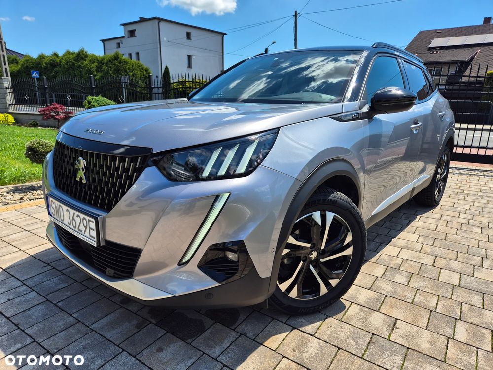 Peugeot 2008 PureTech 130 EAT8 GT - 1