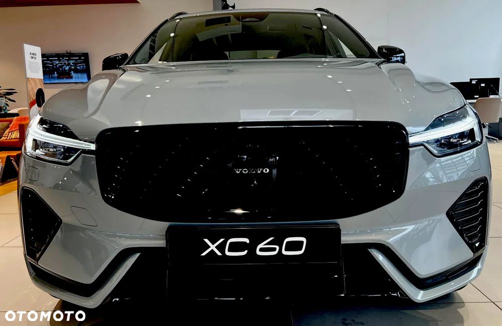 Volvo XC 60 T8 Plug-In Hybrid AWD Ultimate Black Edition - 13