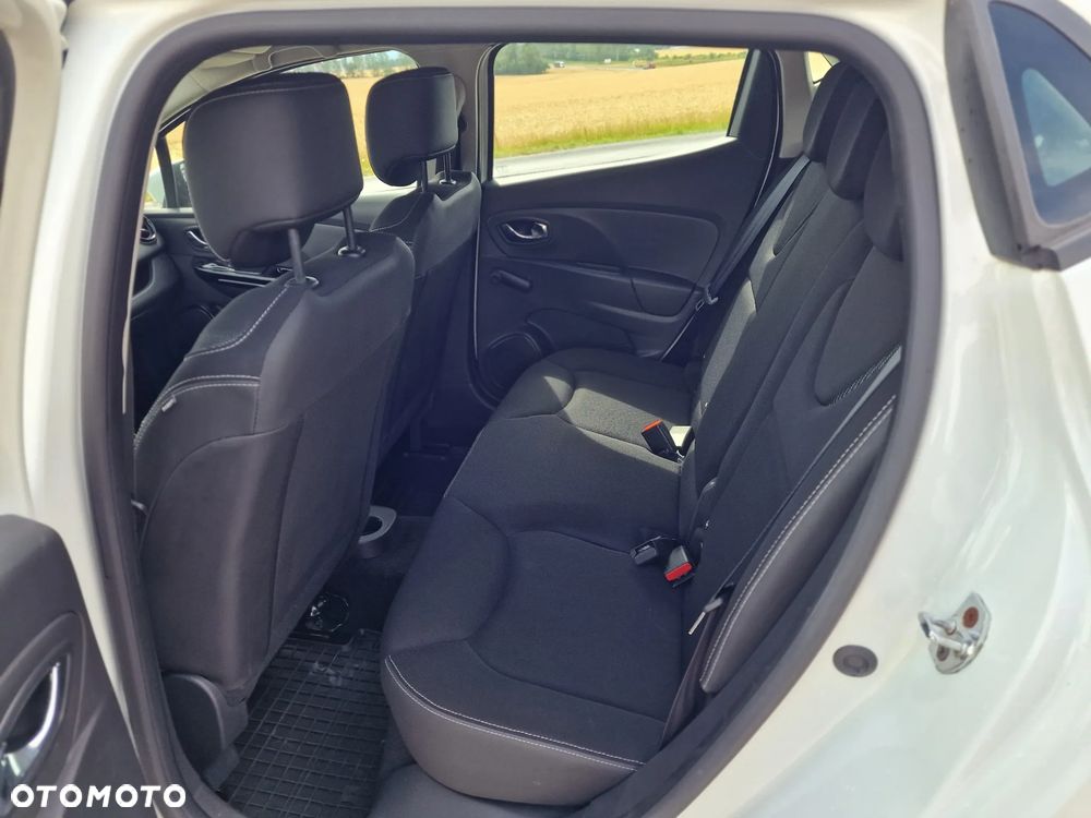 Renault Clio 1.2 16V 75 LIMITED - 19