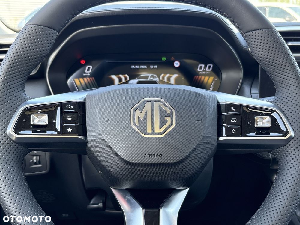 MG ZS 1.5 HEV+ Exclusive - 18