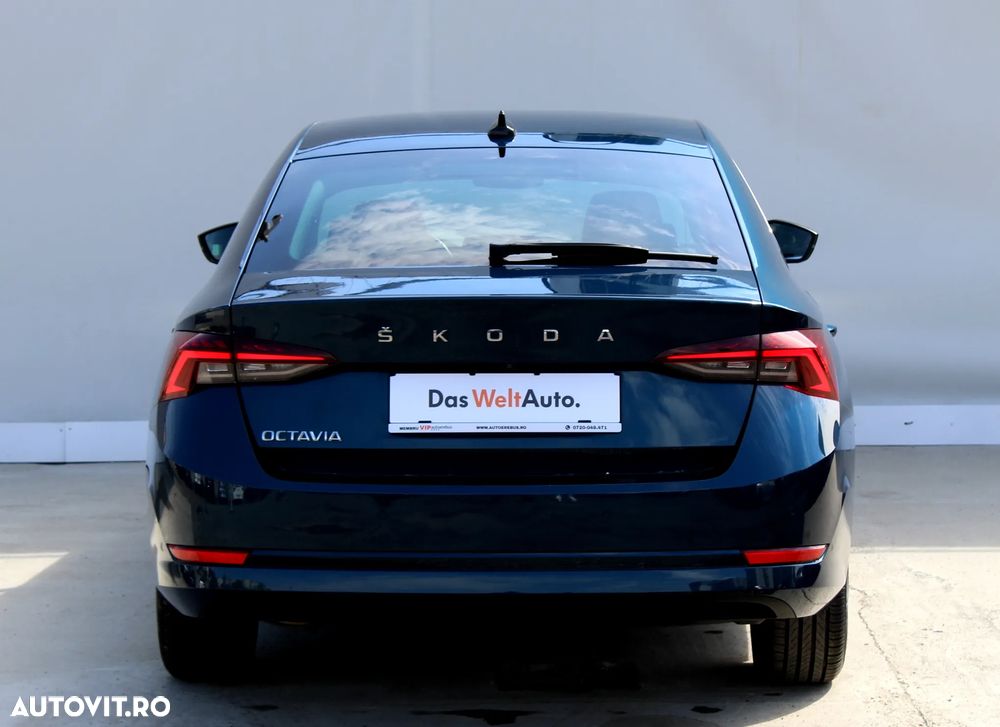 Skoda Octavia 2.0 TDI STYLE DSG - 4