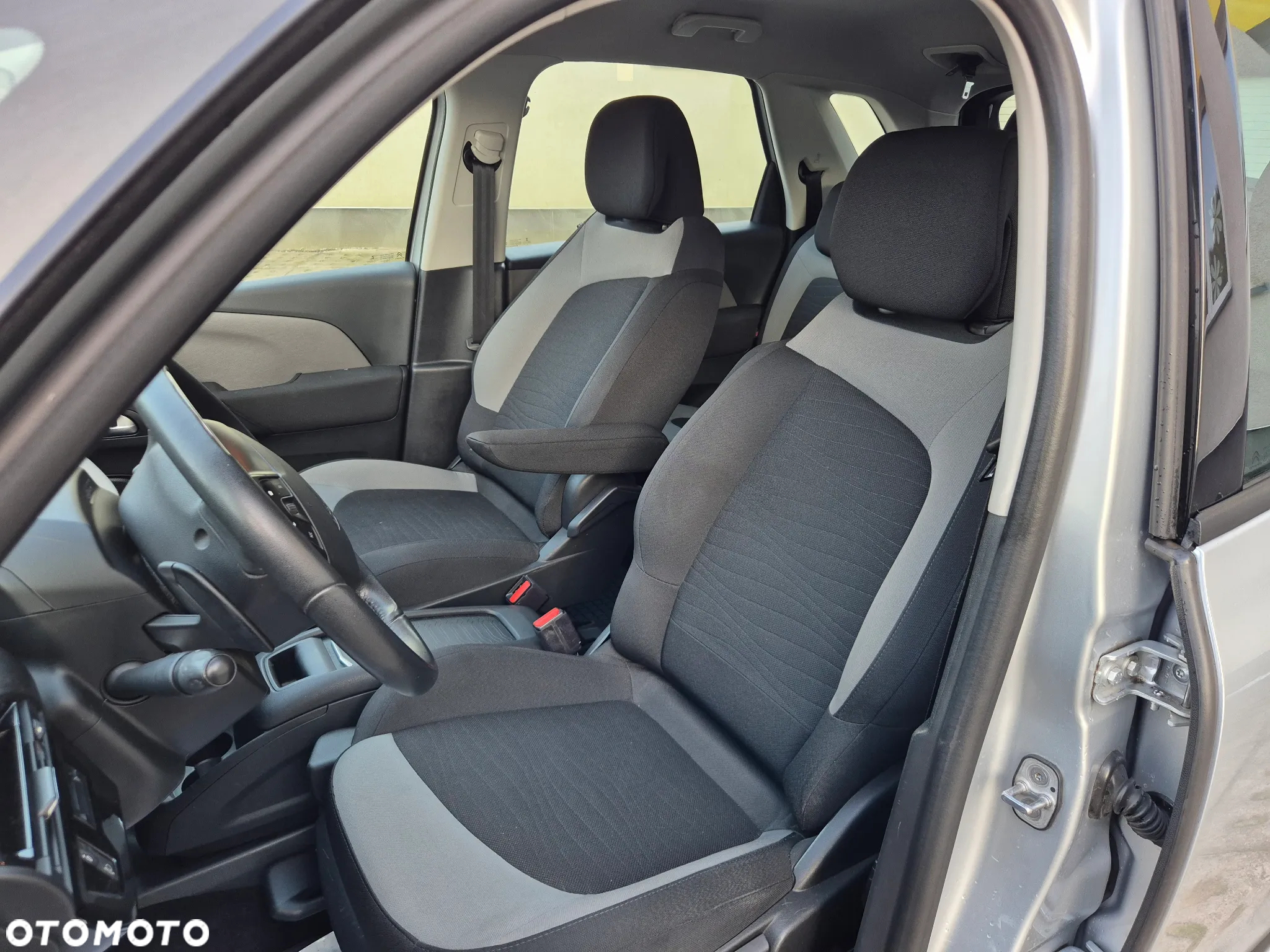 Citroën C4 Picasso 1.6 e-HDi Intensive ETG6 - 28