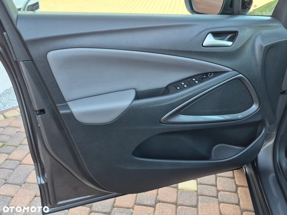 Opel Crossland X - 17