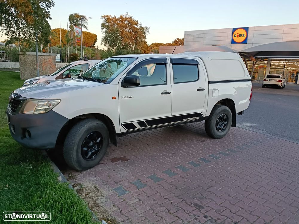 Toyota Hilux 2.5 D-4D 4WD CD CM AC - 26