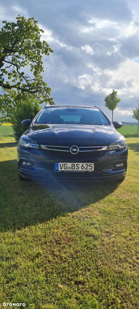 Opel Astra 1.6 CDTI Sport - 1