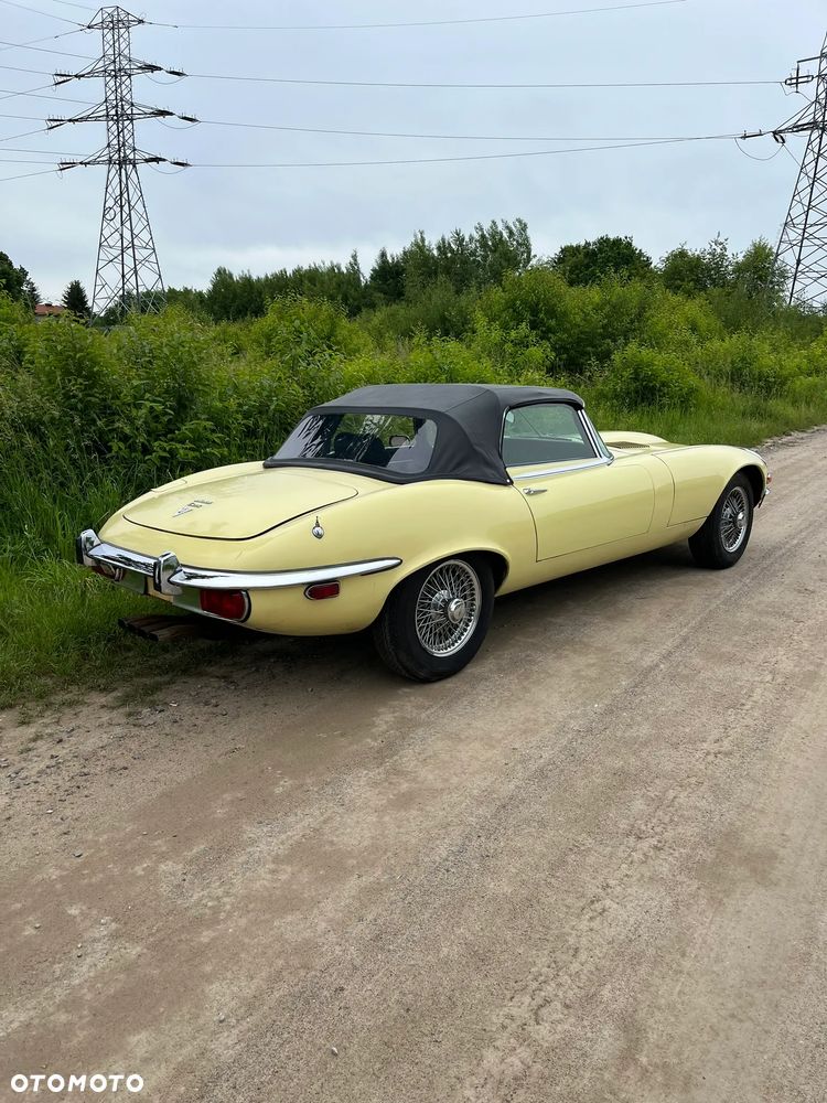 Jaguar E-Type - 5
