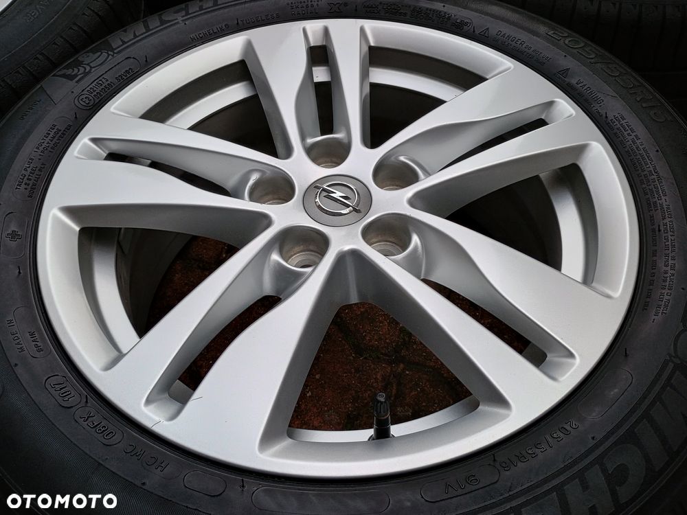 Alufelgi Opel Astra J K 5x105 lato 205/55/16 91V - 2