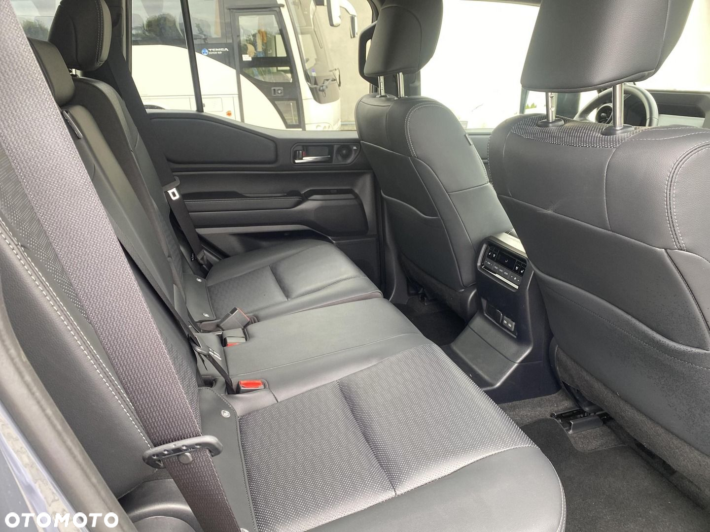 Toyota Land Cruiser LC 2.8 D-4D Executive - 12