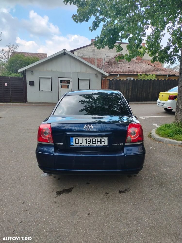 Toyota Avensis 2.0 Sdn. Sol Plus - 6