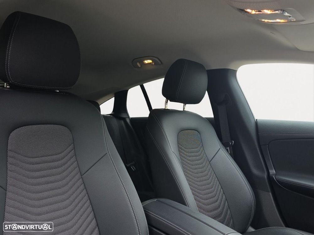 Mercedes-Benz CLA 180 - 15