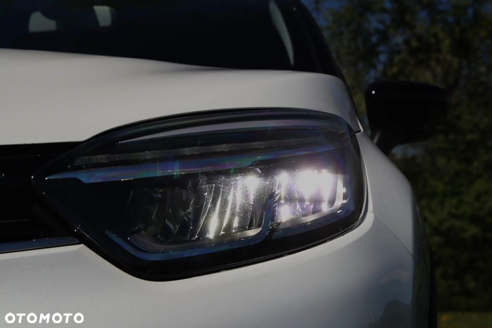 Renault Captur - 22