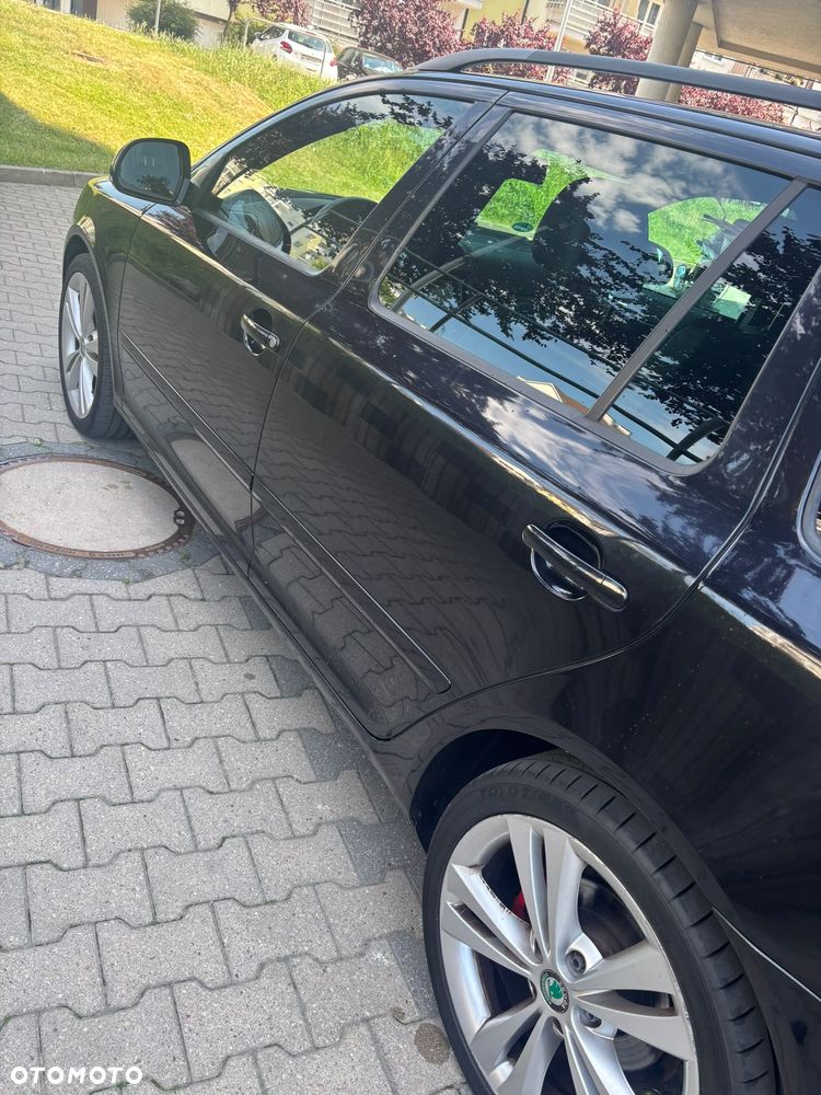 Skoda Octavia 2.0 TDI DPF RS - 7