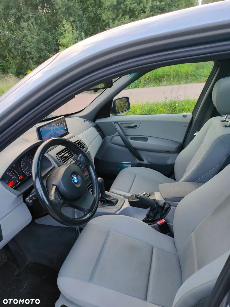 BMW X3 2.5i - 11