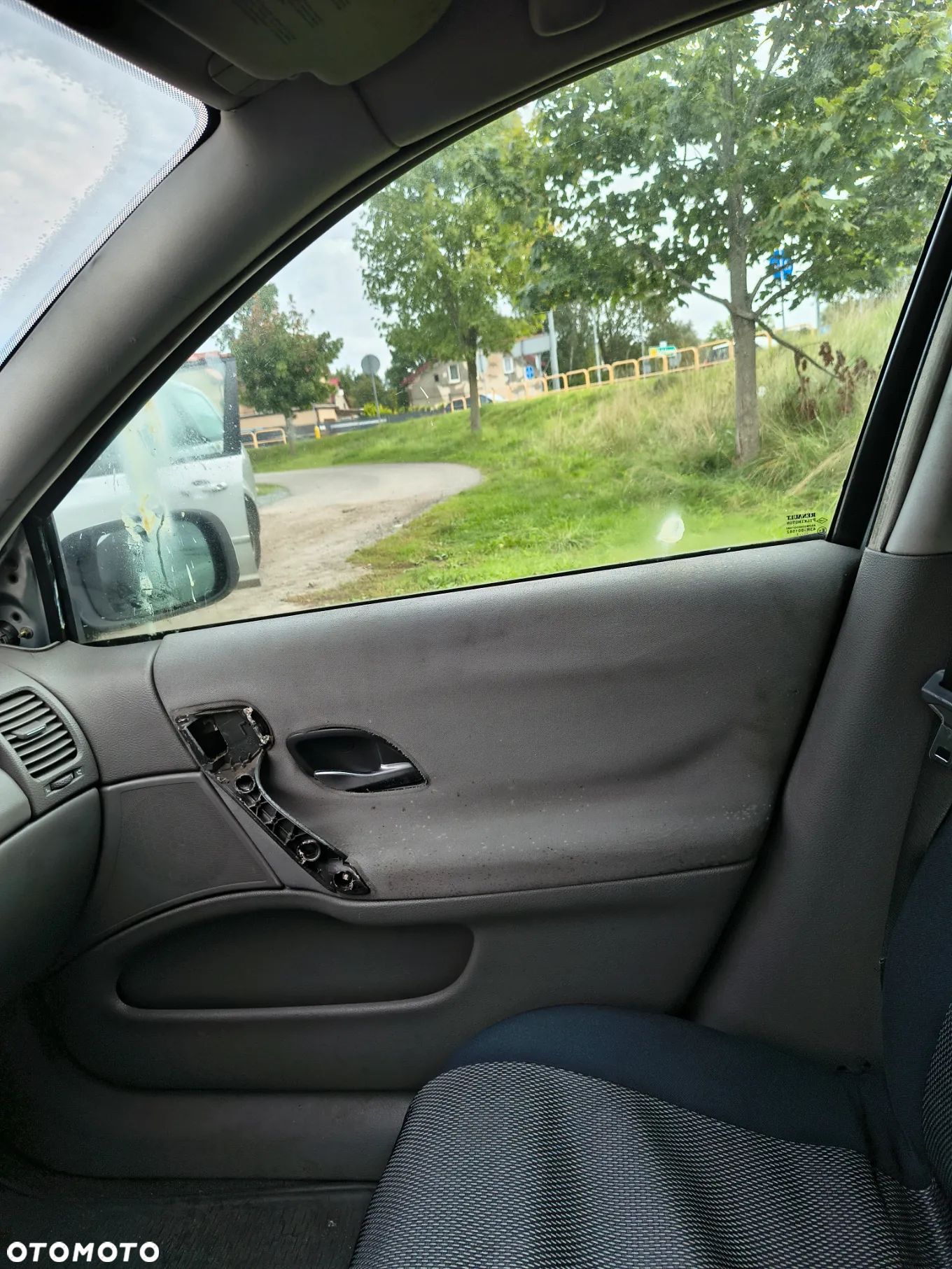 Renault Laguna - 1