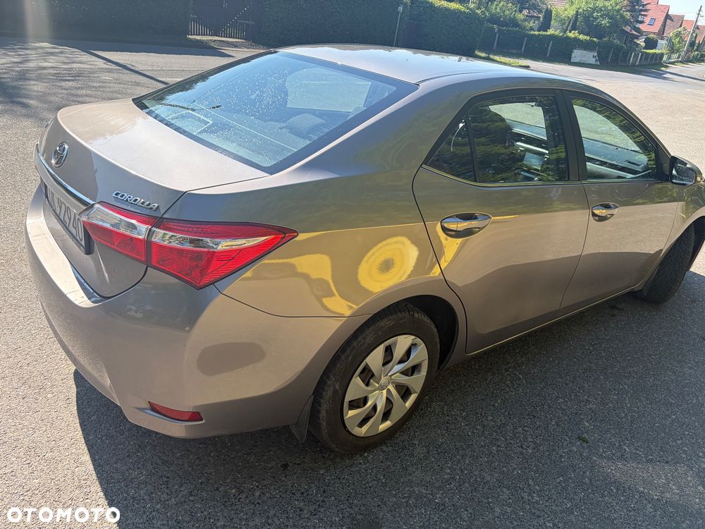 Toyota Corolla 1.4 D-4D Premium EU6 - 5