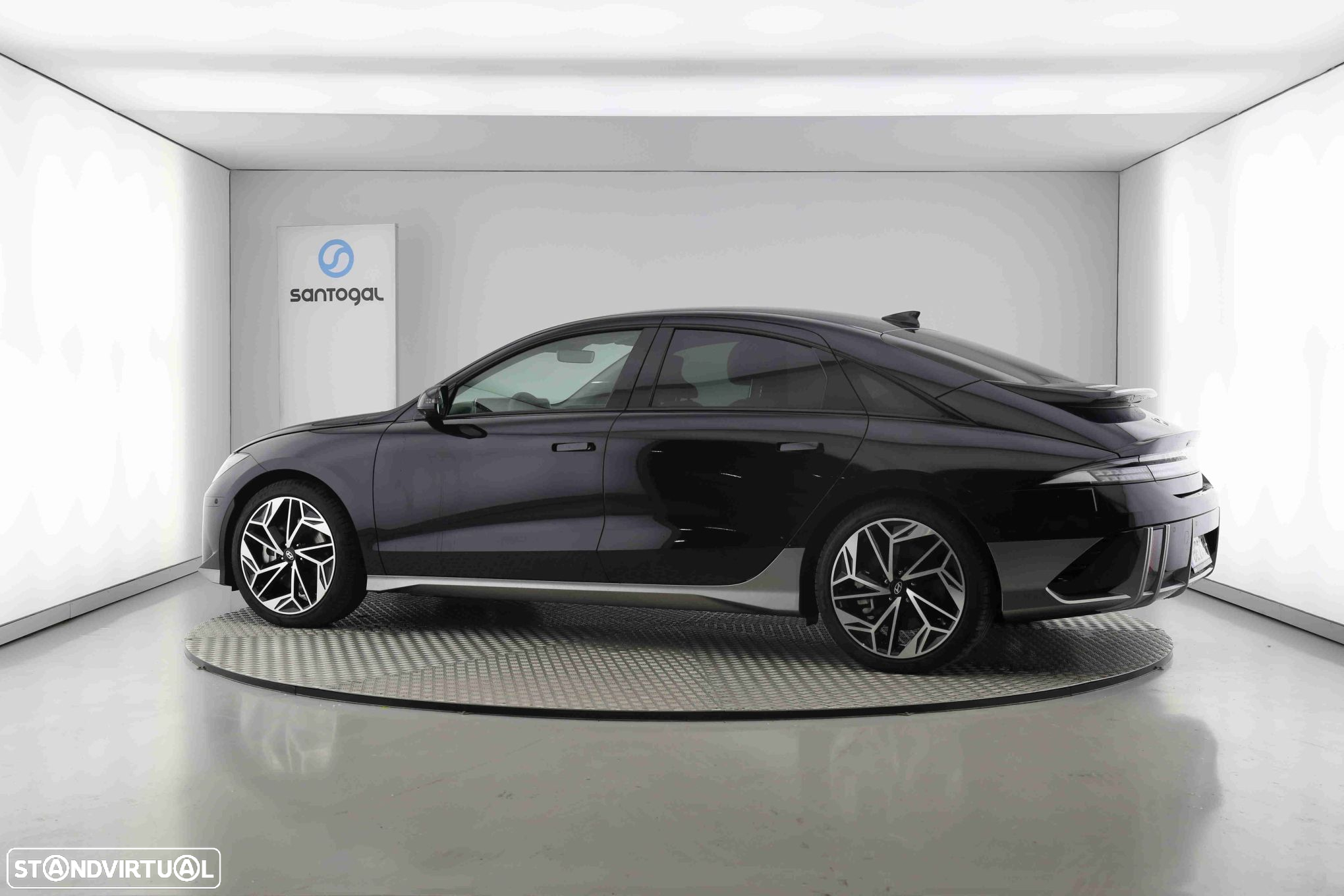 Hyundai Ioniq 6 - 5
