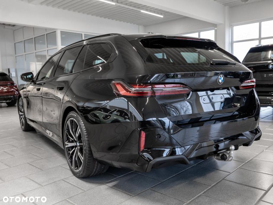 BMW Seria 5 540d xDrive mHEV M Sport - 6