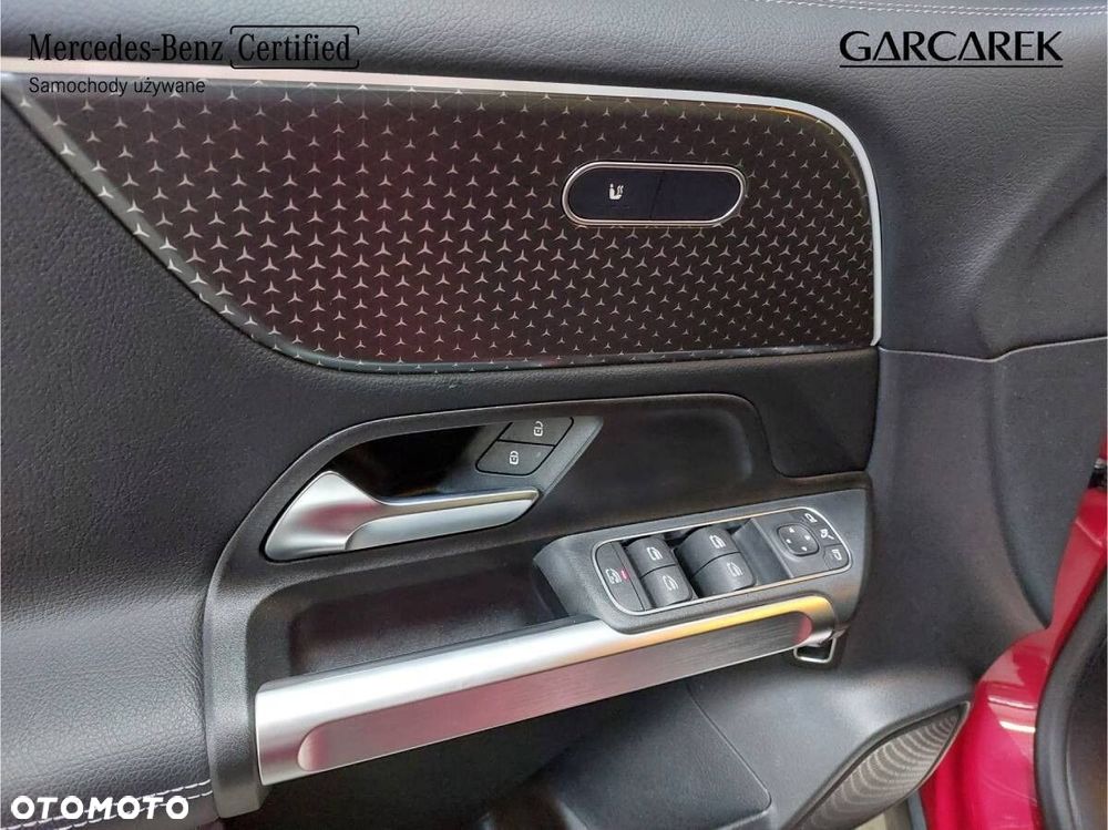 Mercedes-Benz GLB - 13