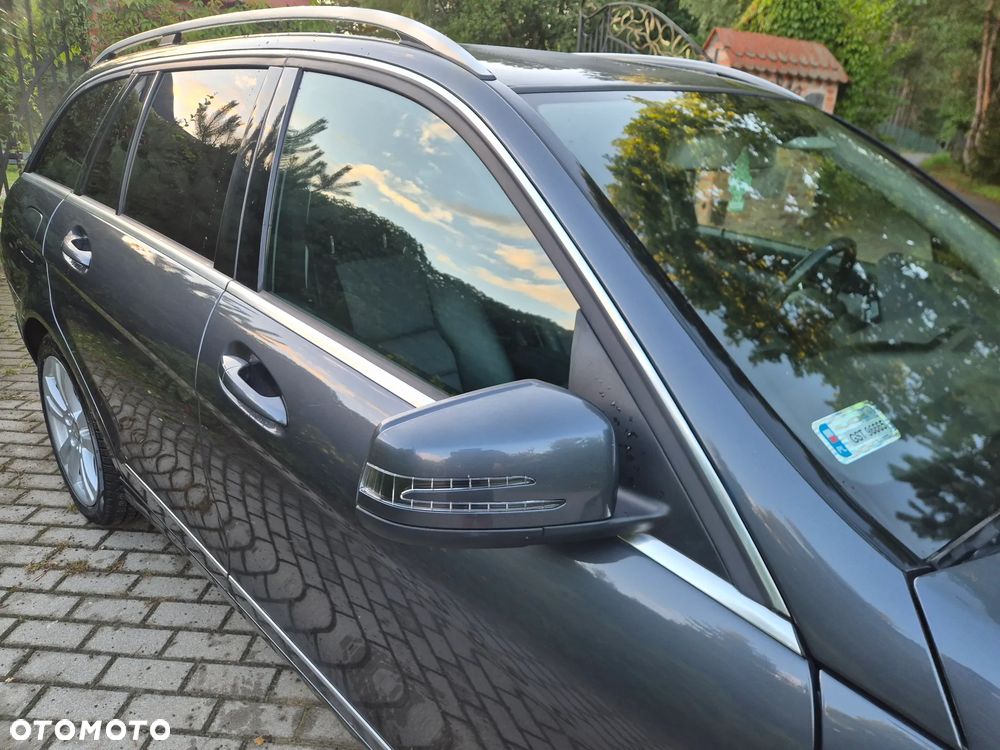 Mercedes-Benz Klasa C 220 CDI DPF Automatik BlueEFFICIENCY Avantgarde - 21