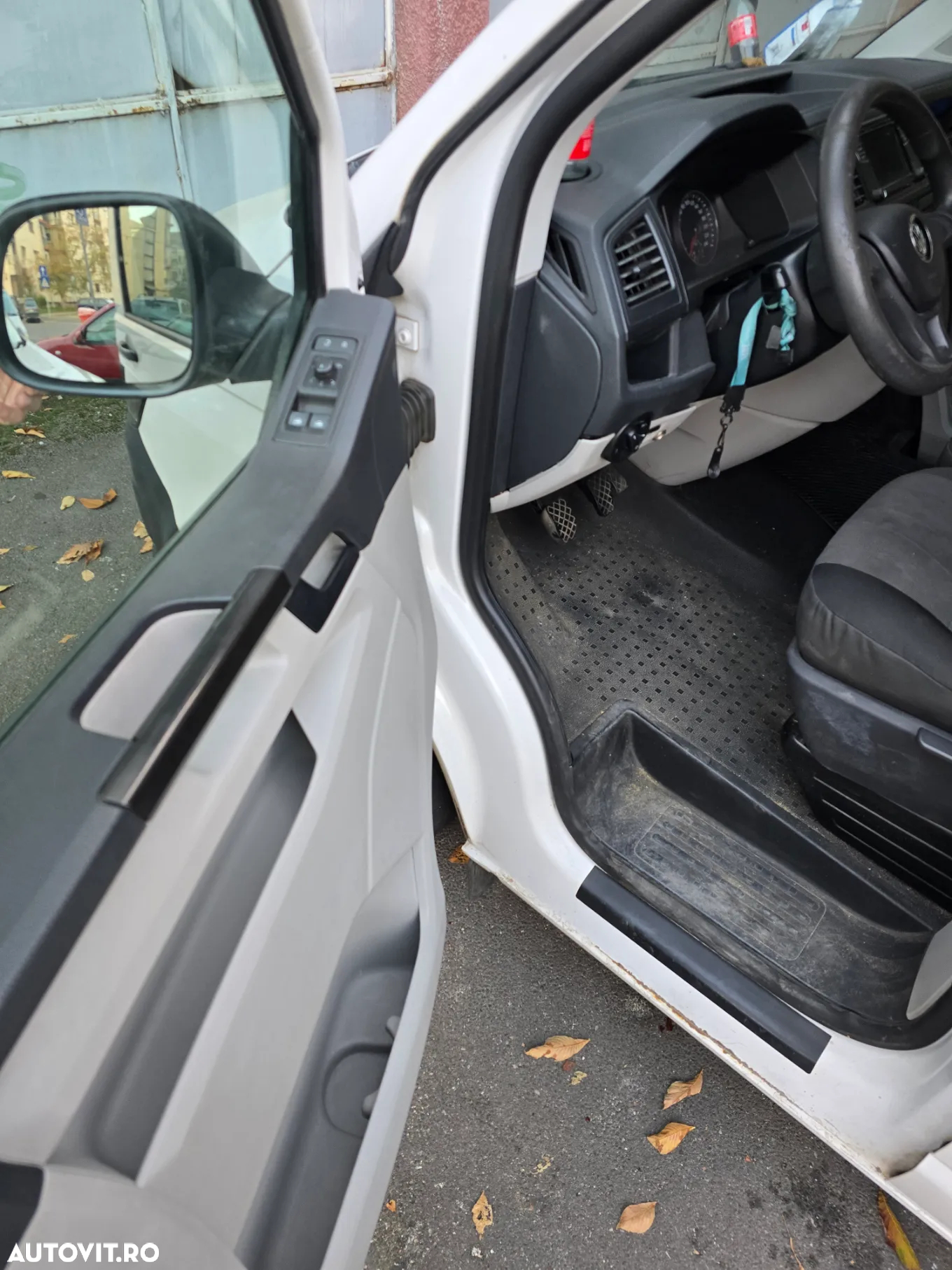 Volkswagen Transporter - 8
