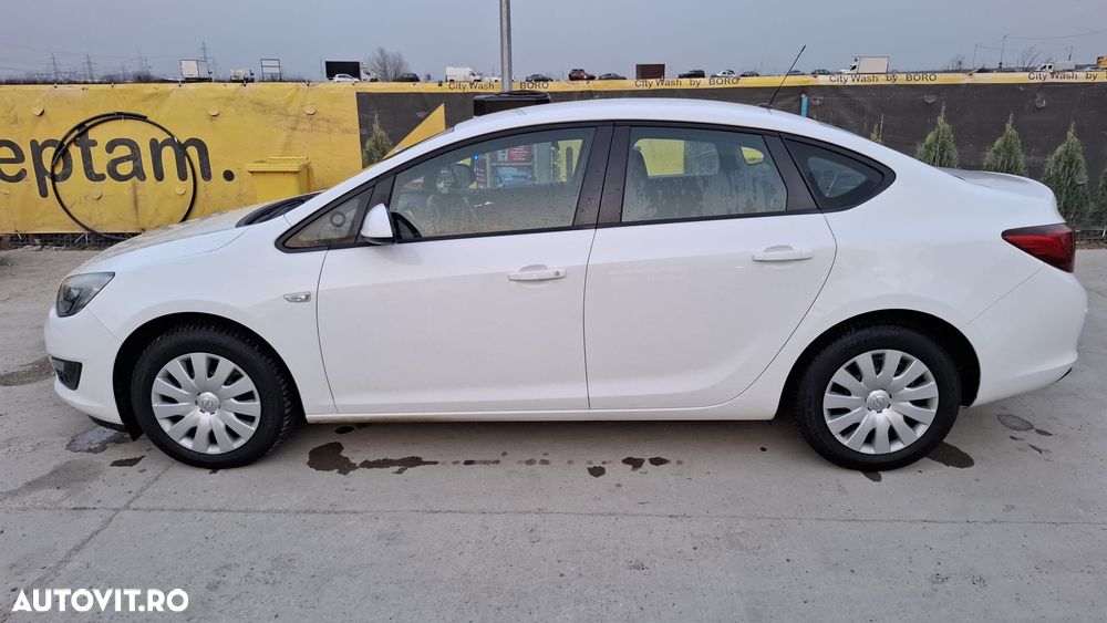 Opel Astra 1.4 Turbo ECOTEC Enjoy - 2