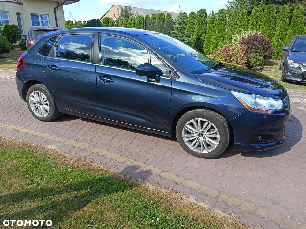 Citroën C4 e-HDi 115 Exclusive - 4